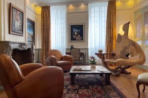 B&B / Chambres d'hotes Chambre d-Art : Chambre Lit King-Size Deluxe