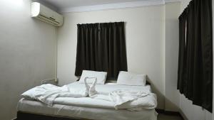 Fuga Boarding Lodging & Restaurant