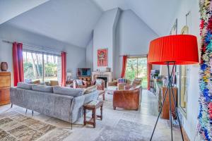 Maisons de vacances La Rocherie - Charmante maison avec piscine privee : photos des chambres