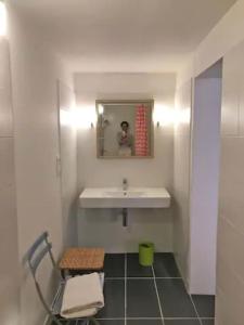 Appartements Studio ideal pour deplacement professionnel, dans une maison : photos des chambres