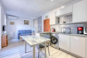 Appartements Le Patio du Port - Appt climatise avec jardin : photos des chambres