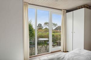 Cozy Summer House With View To The See And Nature