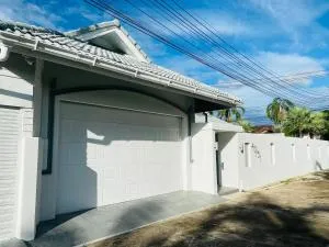 Huang Su Villa 1 皇宿一号别墅 - Ban Nong Pru