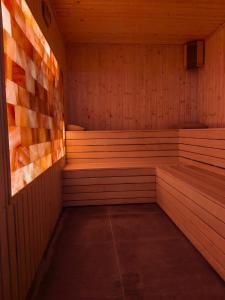 Juliana Platinum Brad