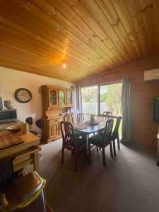 Cedar Palms Pet friendly close to red rocks beach