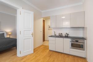 Hunger Wall Residence