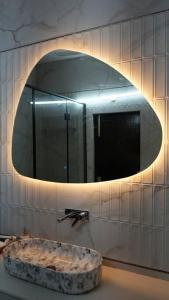 The BAEL - A Dreamscape 8 Room Luxury Farmstay GGN