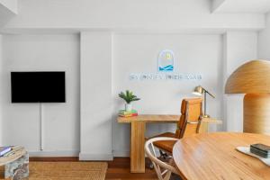 Mini Penthouse by Sydney Dreams