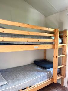 Campings Mobil-home 2 chambres PMR - Camping la Faloise : photos des chambres