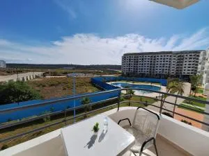 Bel appartement avec piscine à deux pas de la mer - Hajreien