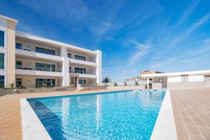 Lagos Marina View 3 With Pool by Homing