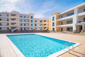 Lagos Marina View 3 With Pool by Homing