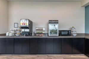 MainStay Suites Milwaukee-Franklin