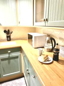 Grand Mill: Near to Shops, Attractions, Restaurant