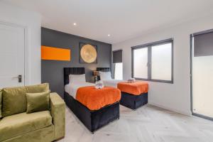 Seaside Escape l Steps from Brighton Beach l Balcony l 1BD