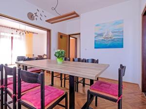 Apartment Dragica by Interhome