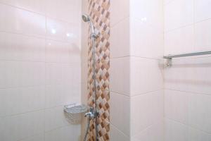 Comfortable and Minimalist Studio at Dave Apartment By Travelio