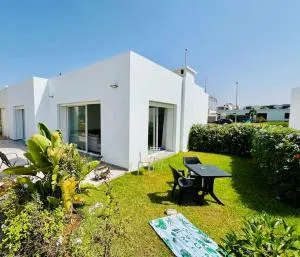 Villa Petit Val d'Or - Luxury, Comfort, and Beachside - Oulad Kerroum