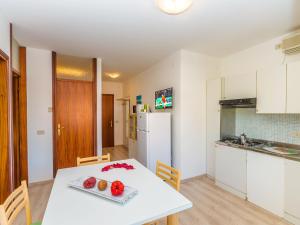 Apartment Antonella-2 by Interhome