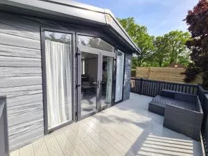 Heather William Luxury Lodge in Woodhall Spa - 伍德哈尔温泉水疗