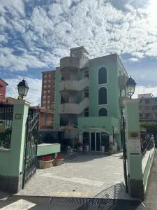 Hotel Jean Marie - سيبورجا