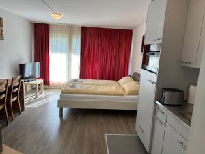 Studio 104 - Riverside