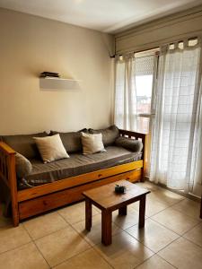 El Abrojal - Departamento con Estacionamiento , zona Patio Olmos