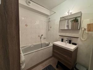 Appartements Appartement duplex pied des pistes et parking couvert : photos des chambres