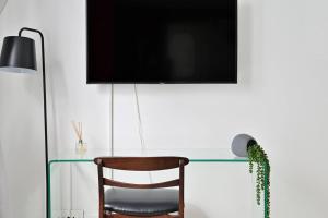 ELLA - Chic Studio Living in Central Cape Town