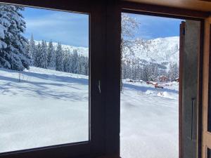 Studio à Méribel : ski aux pieds, balcon, Wi-Fi et parking - FR-1-688-32