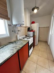 El Abrojal - Departamento con Estacionamiento , zona Patio Olmos