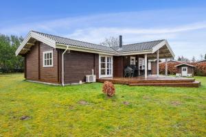 Well-Maintained Holiday Home In Cozy Surroundings Close To Ebeltoft