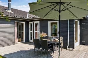 Bright And Well-Maintained Holiday Home With Spa, Sauna, Several Terraces And A Lovely Natural Plot Just A Few Minutes Walk From The Water And