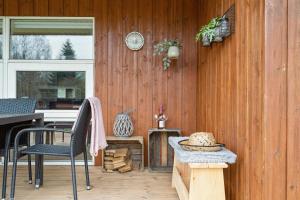 Lovely 8-Person Holiday Home Located Close To A Beautiful Sandy Beach