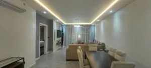 Chic and confortable apart with balcony, rooftop, and pool - MʼBata