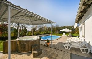 Amazing Home In Ivanska With Kitchen