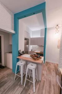 Design in Athens center