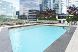 Lux Seaport 1BR w Gym on Harbor BOS-544