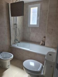 Apt de 3 dormitorios a 3 minutos en coche de la playa