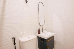 CBD Studio2 at Next to Sun Plaza Mall!