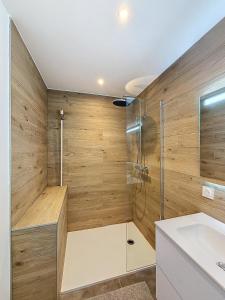 Appartements Penthouse, Terrasse vue Montagne : photos des chambres