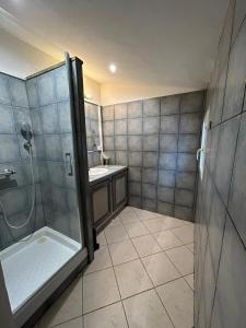 B&B / Chambres d'hotes Residence GABRIELLE Le Cannet des Maures : photos des chambres