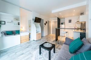 LE ROYAL Studio adorable avec terrasse, parfait pour les couples et à deux pas de la Croisette