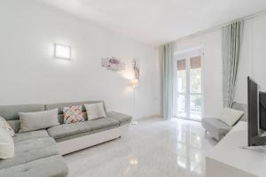 Bright Apartment near Parco Dora - two Balconies