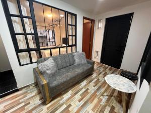 Hermoso apartamento cerca al aeropuerto 202