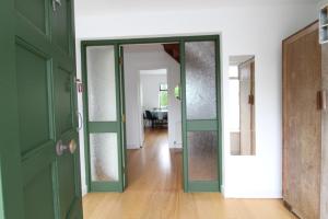 THE VILLAGE HOUSE on Wild Atlantic Way CLARINBRIDGE VILLAGE