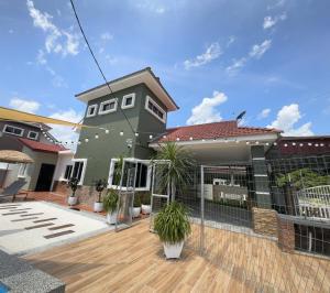 Luxury Homestay Jakuzi Private Pool 3 rooms full Aircond Jerantut