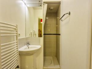 Appartement lumineux avec balcon au centre station - FR-1-425-141