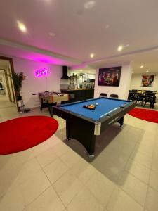 RIGA CENTER Villa 180m2 , 4 Bedrooms Premium Spa Bath , Friends Family