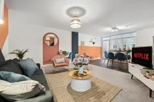 Corinium Lodge - town centre apartment - Cirencester